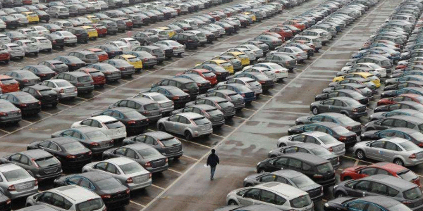 中國汽車流通協會：2月份汽車經銷商庫存係數為1.74, 同比下降9.8%