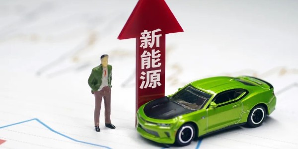 崔東樹：#2023年10月中國占世界份額67%